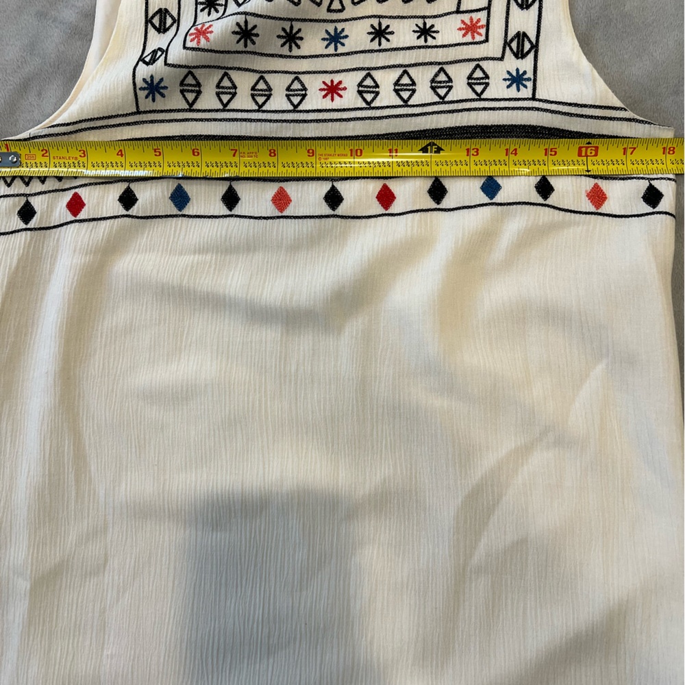 NWT Sabine Cream Embroidered Dress - Picture 4 of 8